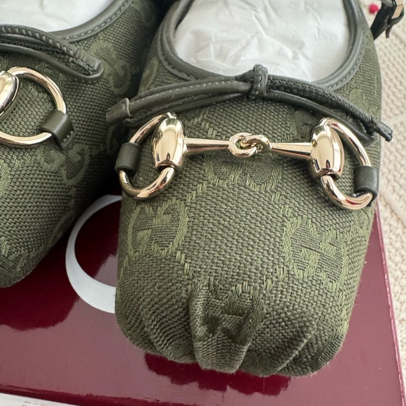 Gucci Women's Horsebit GG Canvas ballet flats - Picture 9 of 13